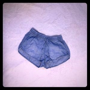 Loose denim shorts